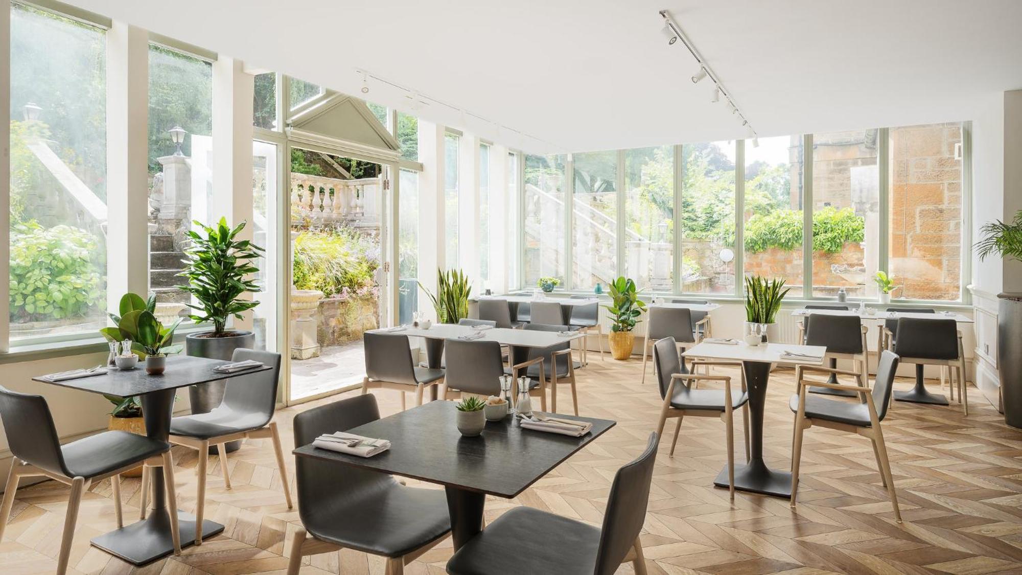 Voco Edinburgh - Royal Terrace By Ihg Hotel Exterior photo