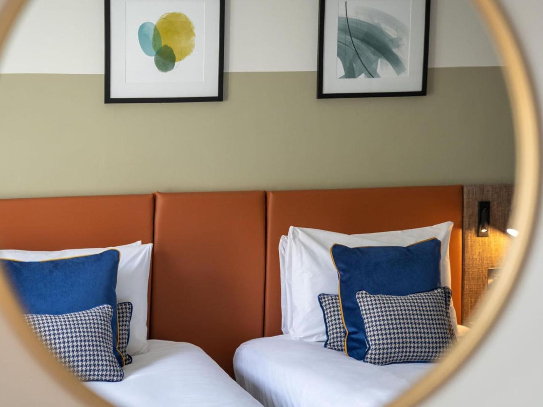 Voco Edinburgh - Royal Terrace By Ihg Hotel Exterior photo